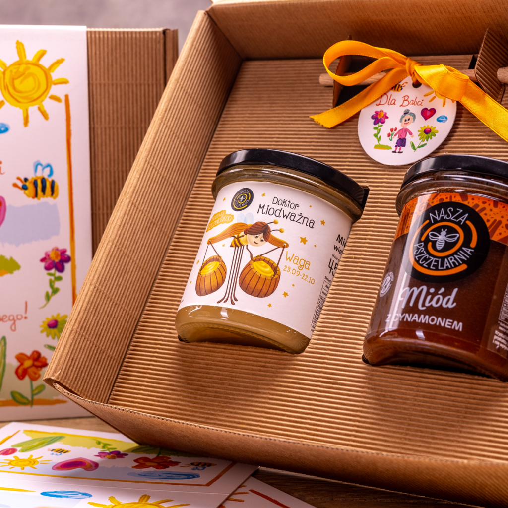 2 miody w pudełku na Dzień Babci i Dziadka z 1 znakiem zodiaku