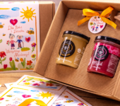 2 miody w pudełku na Dzień Babci i Dziadka