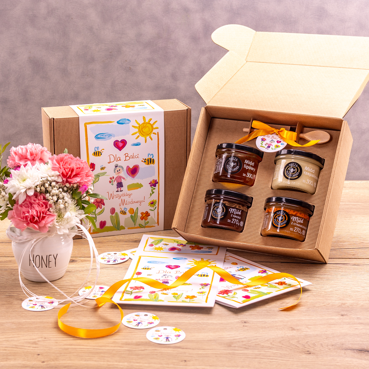 4 miodki w pudełku na Dzień Babci i Dziadka