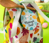 1 miód w kolorowym pudełku na Wielkanoc