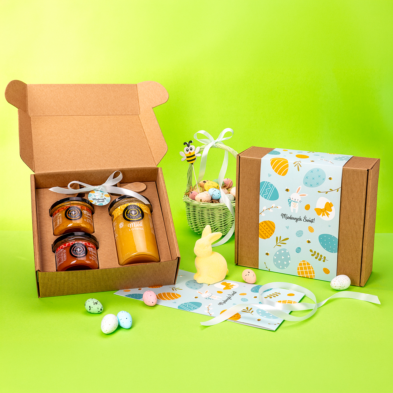 1 duży miód i 2 miodki w pudełku na Wielkanoc