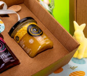 2 miody w pudełku na Wielkanoc